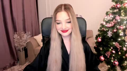 Sophia online show from December 2024 05:42:02 PM
