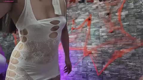 santiylola online show from October 2025 02:12:02 AM