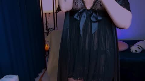 Bonnie fon  tease online show from January 2025 10:17:02 AM