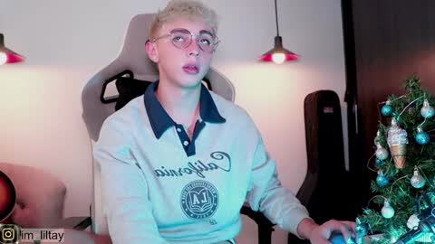 TAY   online show from December 2024 09:50:01 PM