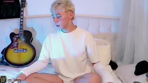 TAY   online show from February 2025 04:48:02 AM