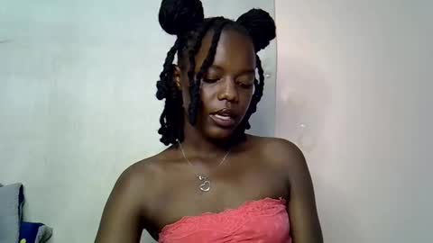 blue_savagee online show from October 2025 07:36:02 PM