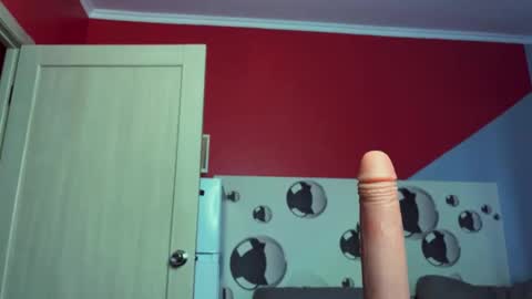 Snapshot of blue_w0rld chatting on October 2025 04:48:01 AM SONNYVAN online show from October 2025 04:48:01 AM