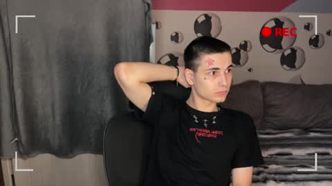 Snapshot of blue_w0rld chatting on November 2025 02:55:02 AM SONNYVAN online show from November 2025 02:55:02 AM