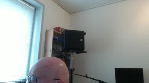 blueeyesn8 online show from October 2025 08:35:02 AM