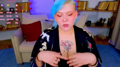 Hi my name is Lunaray online show from September 2025 10:53:02 AM