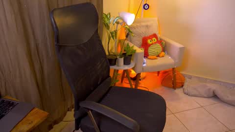 FLORAA online show from October 2025 12:49:01 PM