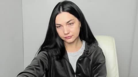 Kelly online show from September 2025 05:33:02 AM