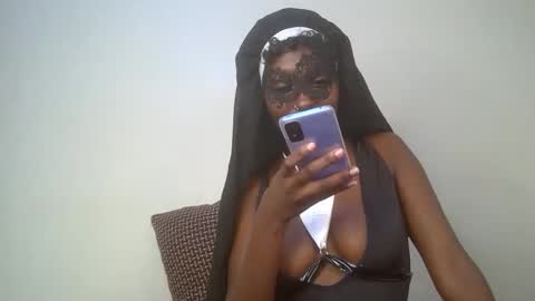 Snapshot of blushbelle chatting on October 2025 07:14:02 PM Belle online show from October 2025 07:14:02 PM