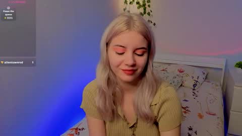 Snapshot of blushkitty chatting on October 2025 07:21:01 AM Chloe online show from October 2025 07:21:01 AM