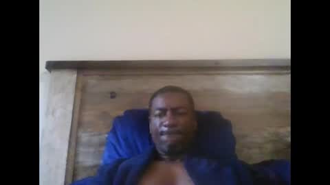 bluuthunder1914 online show from October 2025 12:48:02 PM