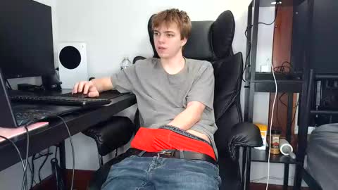 Snapshot of bobby72738 chatting on October 2025 02:41:02 AM bobby72738 online show from October 2025 02:41:02 AM