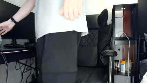 Snapshot of bobby72738 chatting on October 2025 08:54:02 PM bobby72738 online show from October 2025 08:54:02 PM