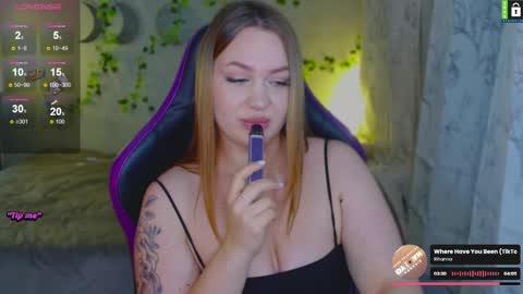 Snapshot of bodylina chatting on November 2025 08:20:01 PM Lina online show from November 2025 08:20:01 PM