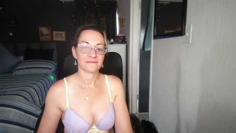 Snapshot of boeslaboes chatting on January 2025 06:29:01 AM Ningifun couple online show from January 2025 06:29:01 AM