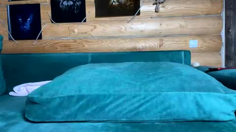 Snapshot of bohemianrhapsody1 chatting on November 2025 10:49:02 AM Nail and Olivia online show from November 2025 10:49:02 AM