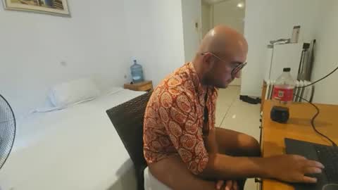 bombastic4 online show from September 2025 08:59:02 AM