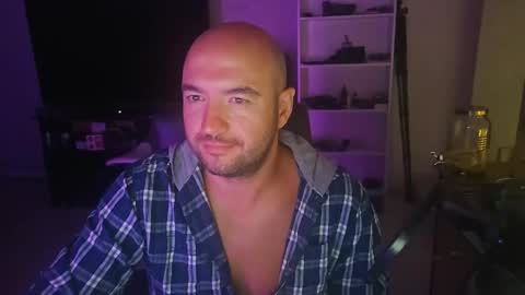 bombastic4 online show from November 2025 08:46:01 AM