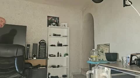 bombastic4 online show from November 2025 06:56:02 AM