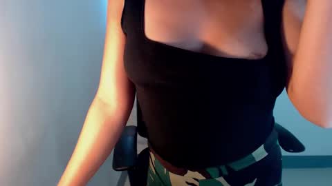 bombshell_seinnax online show from February 2025 02:44:02 AM
