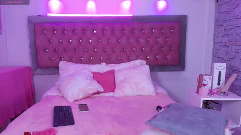 i AM Bonnie  online show from September 2025 04:36:01 AM