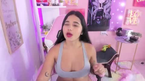 Snapshot of bonnie_benet chatting on October 2025 03:40:01 AM Bonnie online show from October 2025 03:40:01 AM