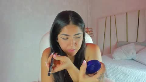 Snapshot of bonnie_sm chatting on November 2025 07:14:02 PM Bonnie online show from November 2025 07:14:02 PM