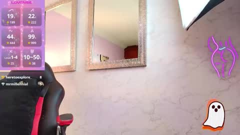 Bon Bon  online show from October 2025 09:55:02 PM