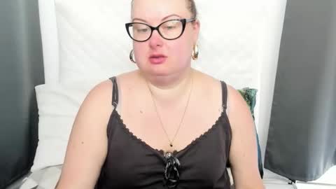 Snapshot of bonnieshining chatting on October 2025 10:48:02 AM Bonnie online show from October 2025 10:48:02 AM