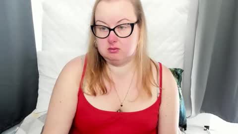 Snapshot of bonnieshining chatting on October 2025 10:16:02 AM Bonnie online show from October 2025 10:16:02 AM