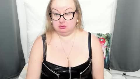 Snapshot of bonnieshining chatting on November 2025 05:29:02 AM Bonnie online show from November 2025 05:29:02 AM