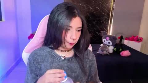 Bonnie online show from September 2025 03:29:01 AM