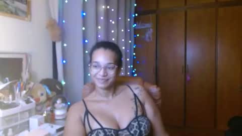 Queen Bon Vivantt online show from January 2025 02:43:01 AM