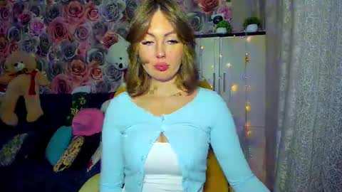 Mira online show from December 2024 07:11:02 PM