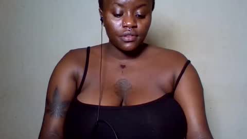 boobey_warden online show from November 2025 12:05:01 PM