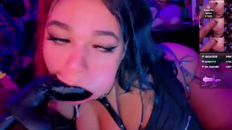 Snapshot of booboosperfectfacefuck chatting on October 2025 04:05:02 PM Nova sub to my fan club for free pms and sexy sloppy videos online show from October 2025 04:05:02 PM