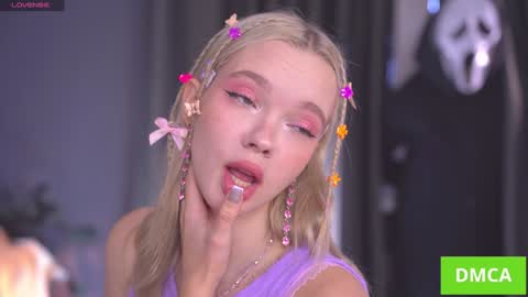 Alina online show from November 2025 07:43:02 AM