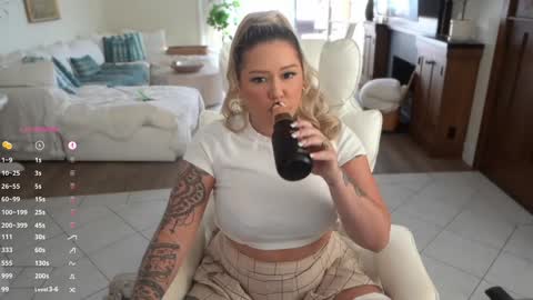 Miley online show from October 2025 11:37:01 PM