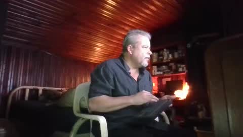 Snapshot of booshy chatting on October 2025 02:10:01 AM Booshwa online show from October 2025 02:10:01 AM