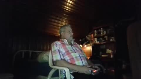 Snapshot of booshy chatting on October 2025 06:43:01 PM Booshwa online show from October 2025 06:43:01 PM