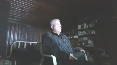 Snapshot of booshy chatting on October 2025 12:45:01 AM Booshwa online show from October 2025 12:45:01 AM