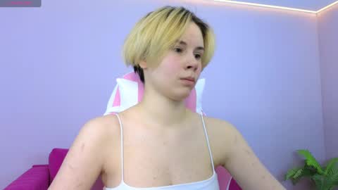 Glad to see u in my room  Im Ada online show from February 2025 01:33:01 AM