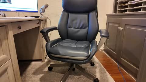 Snapshot of boredhorndog chatting on October 2025 12:58:01 PM Boredhorndog online show from October 2025 12:58:01 PM