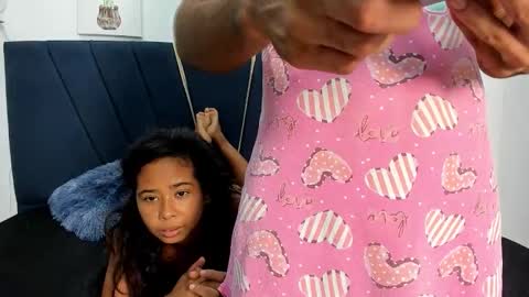 Snapshot of bossesoflove_cum chatting on October 2025 07:31:01 AM bossesoflove_cum online show from October 2025 07:31:01 AM