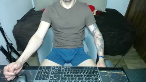bossking019 online show from February 2025 11:36:02 PM