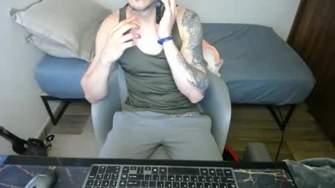 bossking019 online show from March 2025 12:37:02 PM