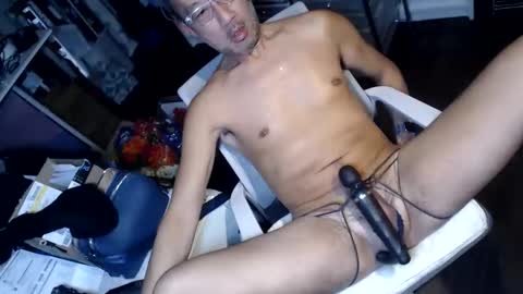 Snapshot of bostoncamguy chatting on November 2025 06:13:01 AM bostoncamguy online show from November 2025 06:13:01 AM