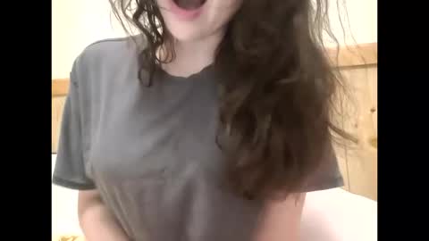 Bouncy Queen Majesty online show from October 2025 04:17:02 PM