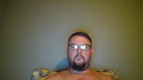 bowtieguy84 online show from September 2025 03:44:01 AM
