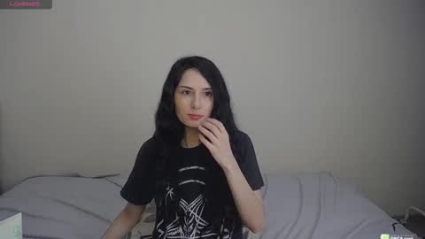 Helen  online show from September 2025 06:57:01 PM